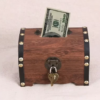 Дрвена касица 14.5x10.5x10 cm са катанцем!